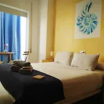 Casa Nautilus بيت ضيافة كاديز