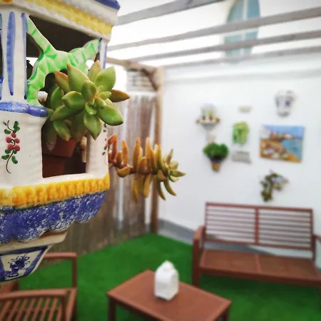 Casa Nautilus Гостьовий будинок Кадіс